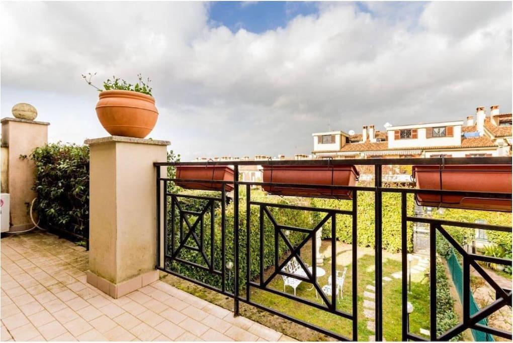 Villa Gurrieri Roma Exterior foto